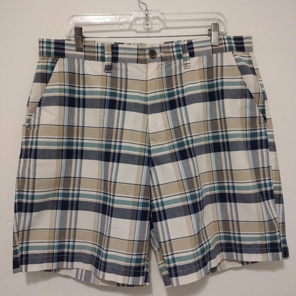 Croft & Barrow - Men's Plaid Chino Shorts - Picture 12 of 12